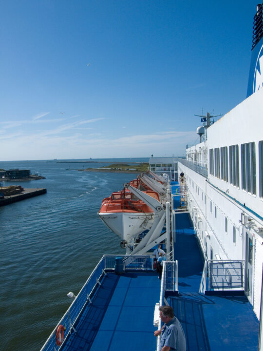 Rettungsboote gibts auch :D