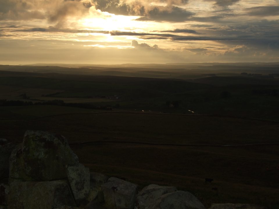 Sonnenuntergang am Hadrianswall